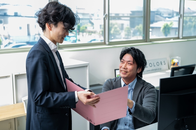 COLORS株式会社仕事風景